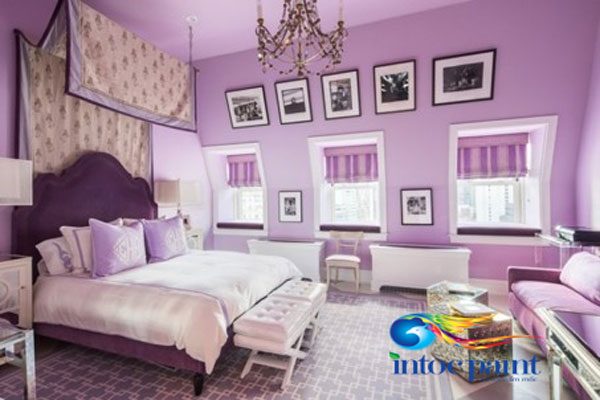 Sắc tím đại diện cho trí tuệ và sự thông thái của gia chủ tuổi Dậu